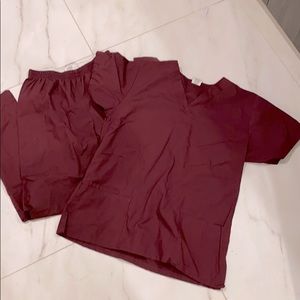 Maroon scrub set